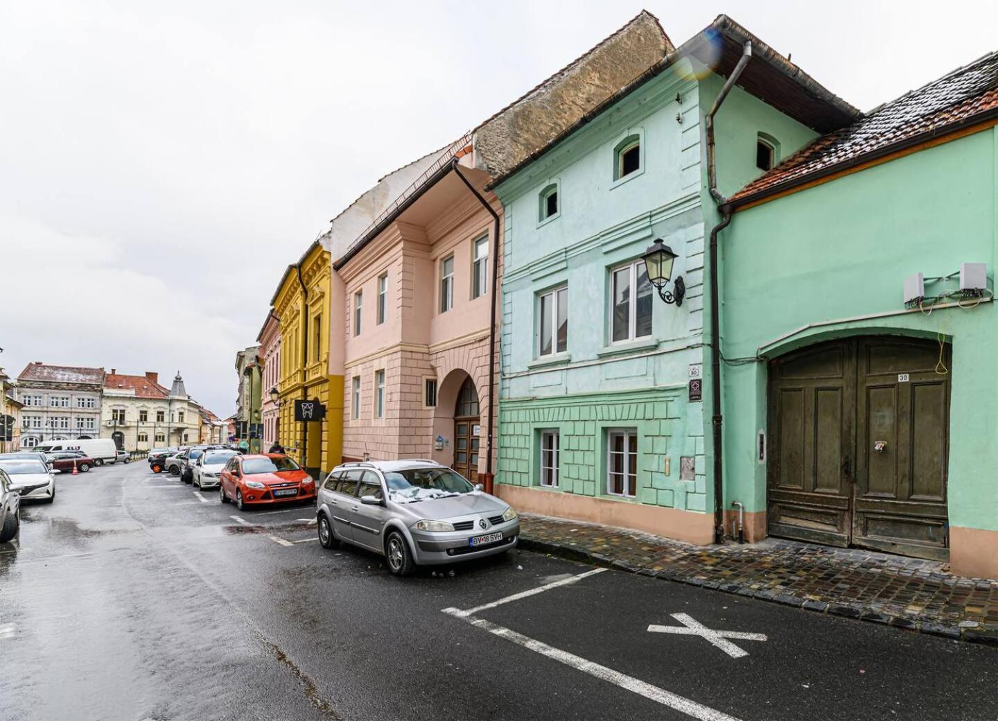 3 Min To Everything-Stylish-Modern-Old Fortress Braşov Exterior foto